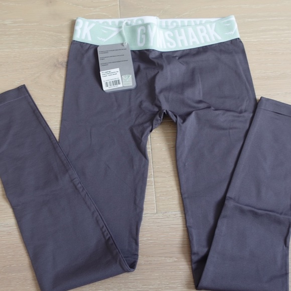 Gymshark Fit Seamless Leggings in XSMALL - Picture 5 of 10